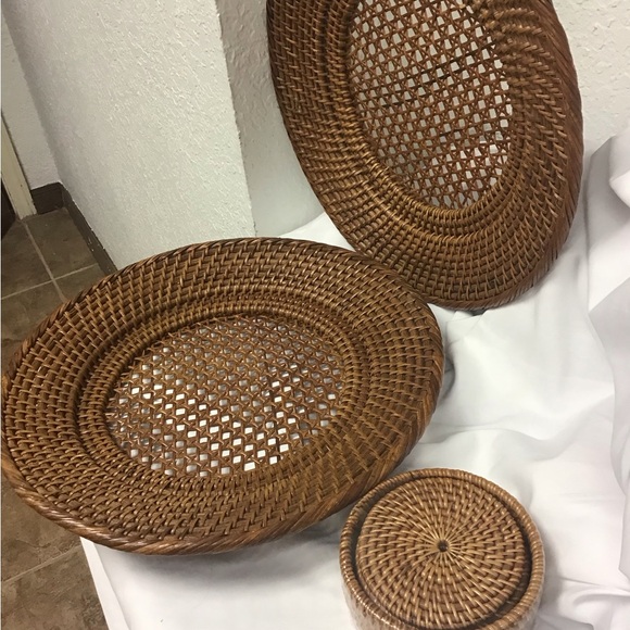 Set of rattan centerpiece trays & coasters - Picture 8 of 8